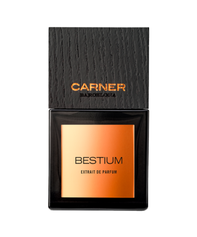 Carner Barcelona Bestium Extrait de Parfum 50 ml, juodo stiklo buteliukas su varine etikete ir ąžuolo dangteliu