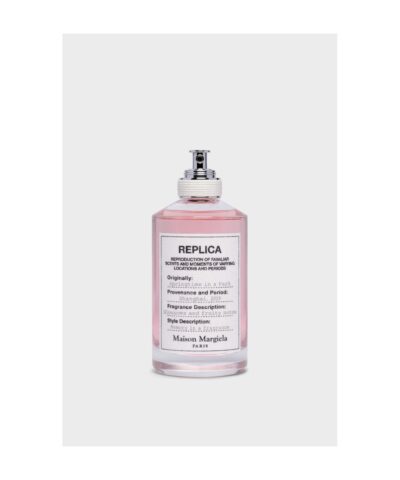 Maison Margiela Replica Springtime in a Park Eau de Toilette 100 ml rožinis buteliukas su popierine etikete