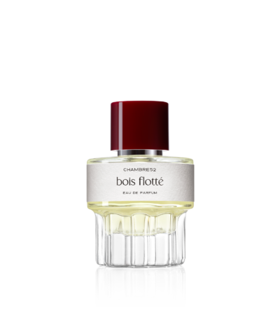 Chambre52 Bois Flotté Eau de Parfum 52 ml, briaunuotas stiklo buteliukas su tamsiai raudonu dangteliu