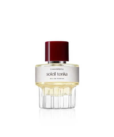 Chambre52 Soleil Tonka Eau de Parfum 52 ml, briaunuotas stiklo buteliukas su tamsiai raudonu dangteliu