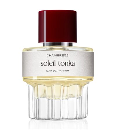 Chambre52 Soleil Tonka Eau de Parfum 52 ml, briaunuotas stiklo buteliukas su tamsiai raudonu dangteliu